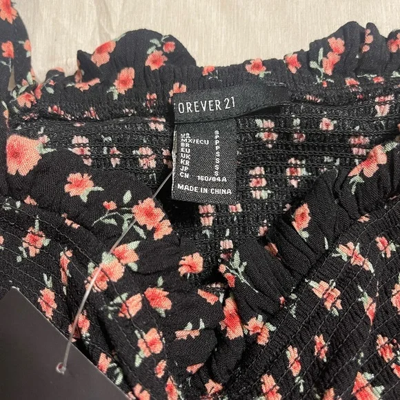 Forever 21 cropped tank NEW 💖 - Picture 2 of 4